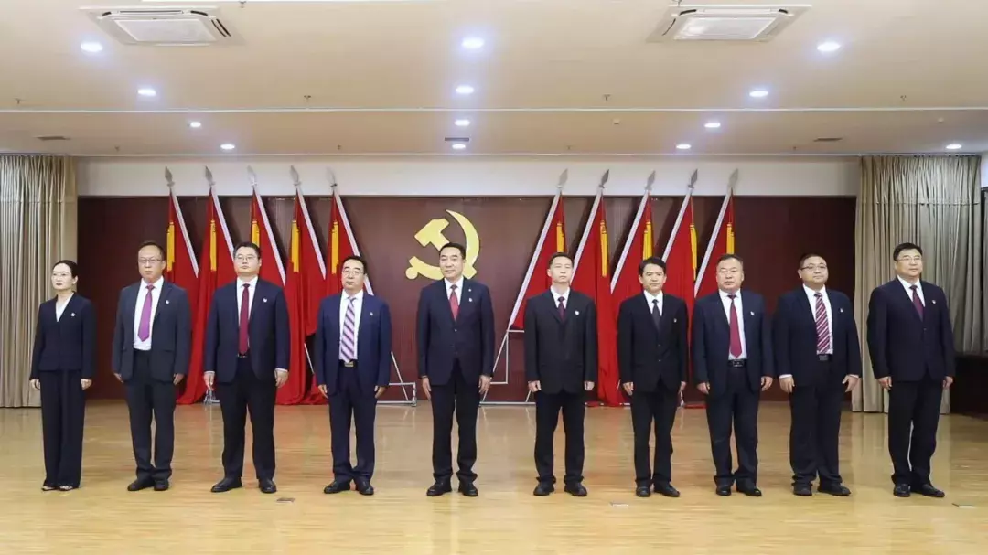 【聚焦党代会】中共凤县第十七届县委常委与党代表见面